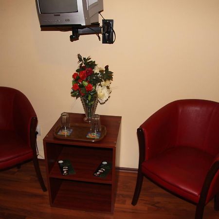 Hotel Casa Verde Prosper Bucureşti Ngoại thất bức ảnh