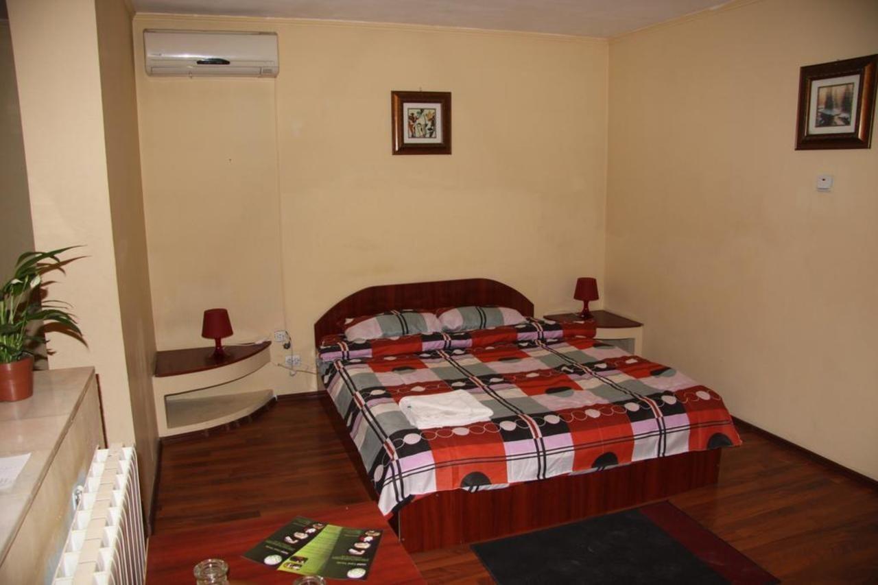 Hotel Casa Verde Prosper Bucureşti Ngoại thất bức ảnh