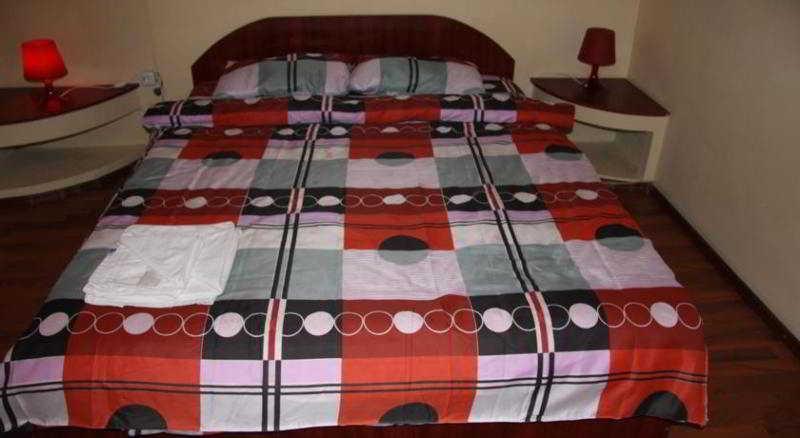 Hotel Casa Verde Prosper Bucureşti Ngoại thất bức ảnh